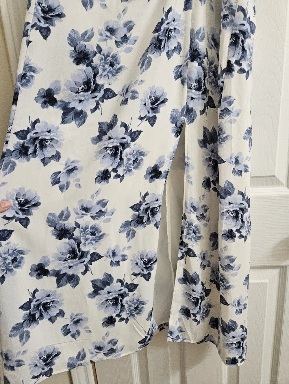 Abercrombie Off White And Blue Floral Slit Dress
